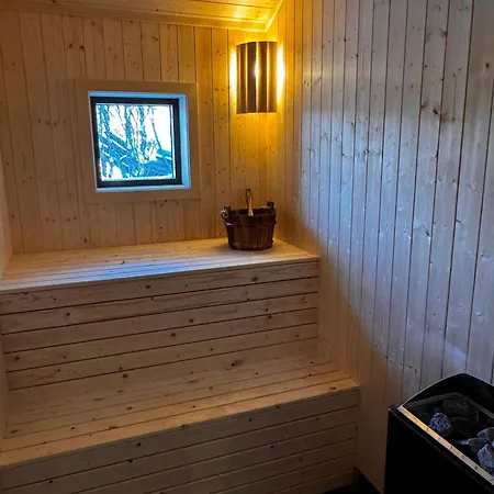 New Modern In Holiday home *